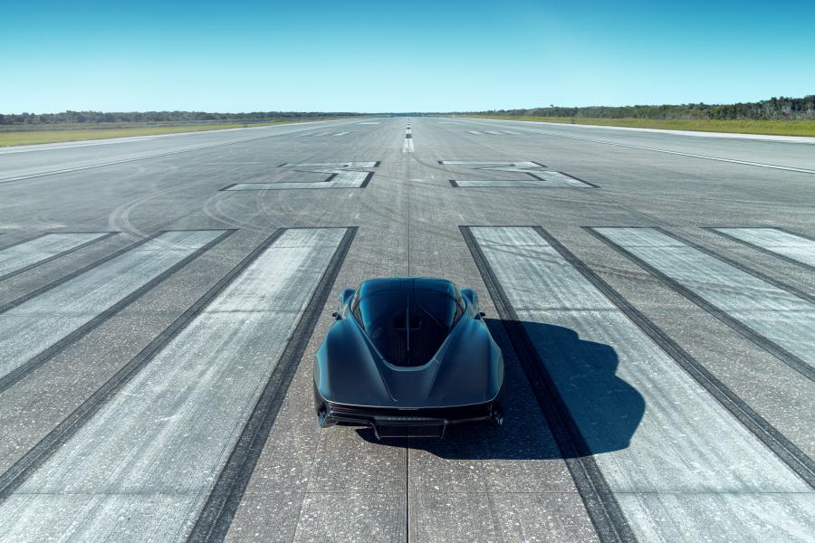  McLaren Speedtail Speed Test 2019 года  (фото 9 из 10)